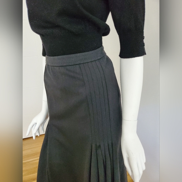 Skirt - Picture 3 of 9